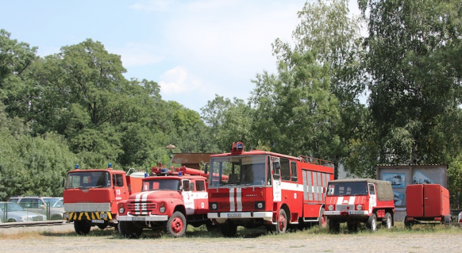 Пожар в завод в Петрич