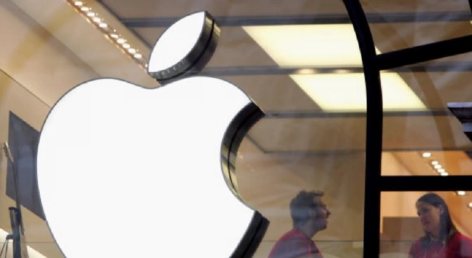 Американската компания Apple Inc затваря за две седмици всичките си