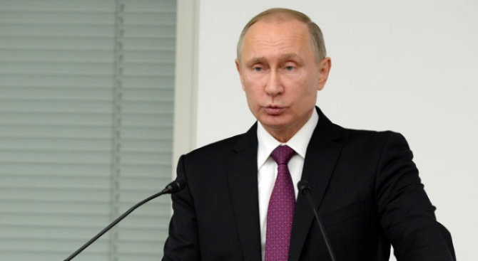 Путин в Крим: Референдумът за поправките в Конституцията може да бъде отложен заради коронавируса 
