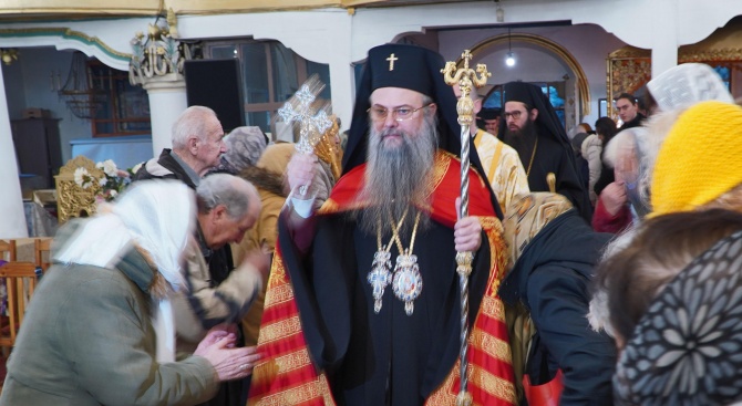 Пловдивският митрополит Николай призова миряните към повече смирение в личния