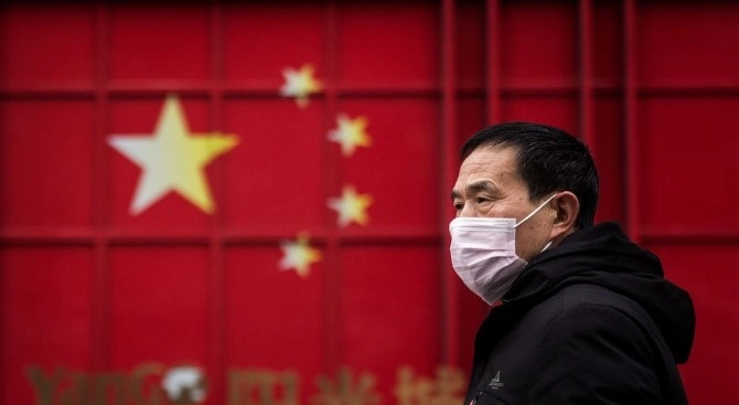 Китай ще изпрати повече от 2 милиона защитни маски на