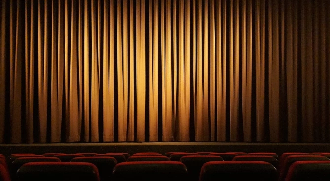 Родопският драматичен театър в Смолян също ще премине към излъчване