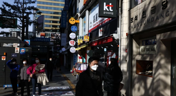 Южна Корея съобщи за нови 64 заразени от коронавируса което