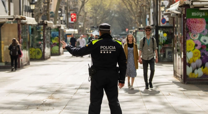 Властите в Барселона са арестували осем души участвали в организирането