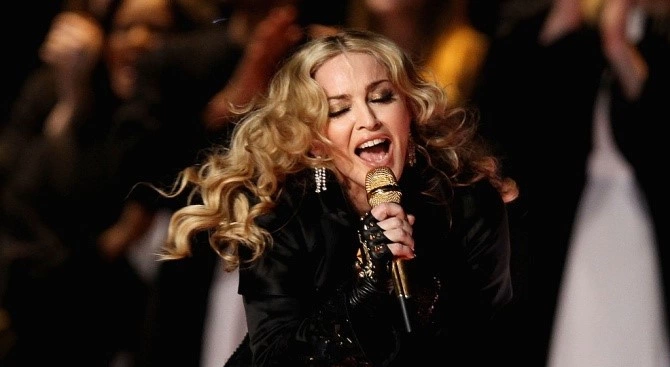 Кралицата на поп музиката Мадона Мадона Луиз Вероника Чиконе Мадона