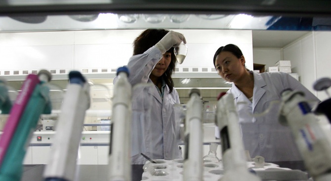  Китайски учени изолираха антитела против новия ковид 