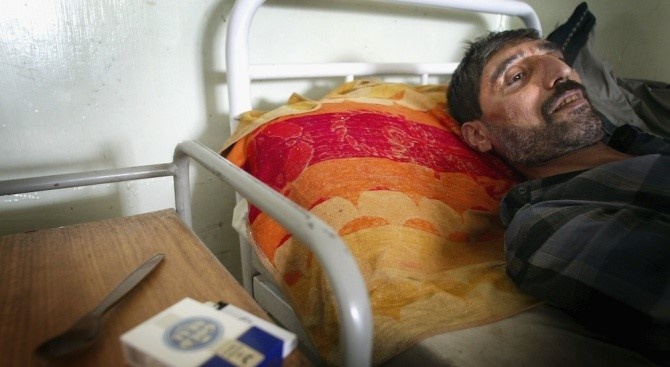  Смъртните случаи от ковид в Иран се усилиха на 3160 
