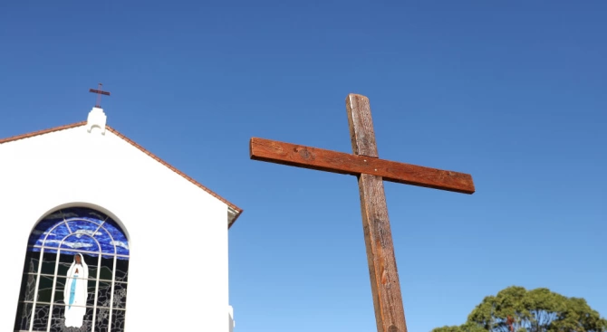 Католиците по света отбелязват Великден Без тържества и затворени вкъщи