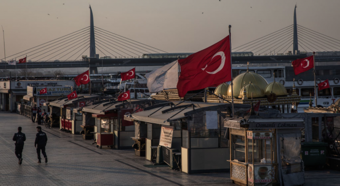  98 жертви на COVID-19 и 4 093 новозаразени в Турция за последните 24 часа 