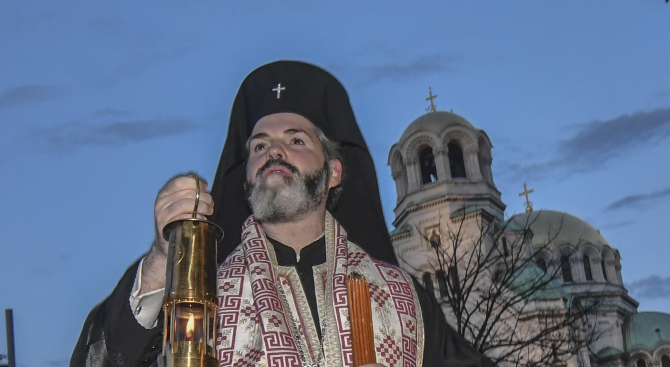 Западно- и Средноевропейският митрополит Антоний отправи призив към вярващите за