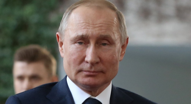 Путин с укази срещу COVID-19