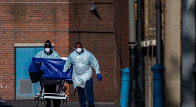 Очаква се Лондон да обяви продължаване на ограничителните мерки срещу коронавируса
