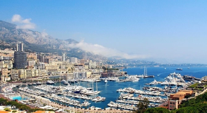 Френският футболен клуб Монако стартира кампания за събиране на дарения