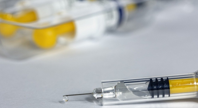  Организация на обединените нации с резолюция, приканваща за еднакъв достъп до бъдещи ваксини за ковид 