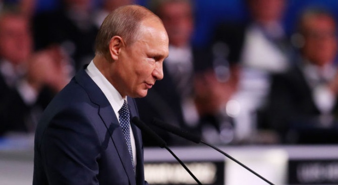  Путин: Положението е по-тежко, в сравнение с през 2008 година 