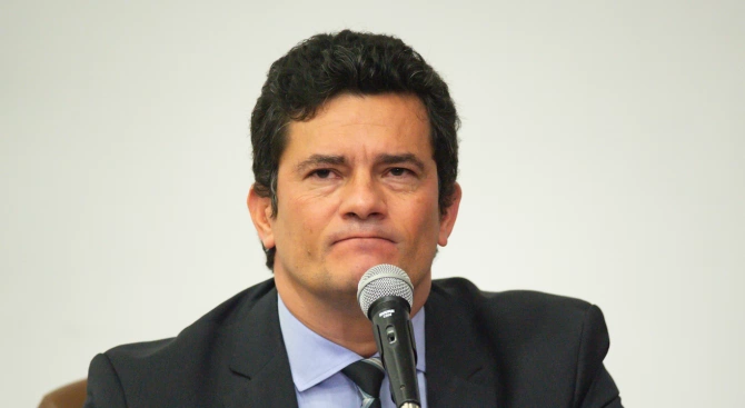 Бразилският министър на правосъдието Сержио Моро придобил широка популярност като