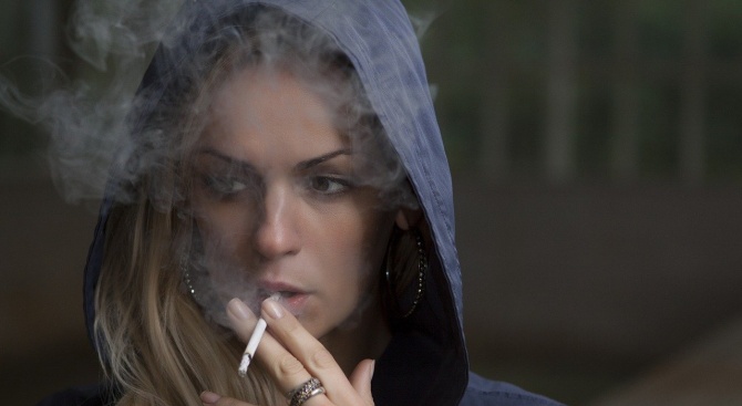 Учени ще изследват помага ли наистина  никотинът, за да пребори тялото COVID-19