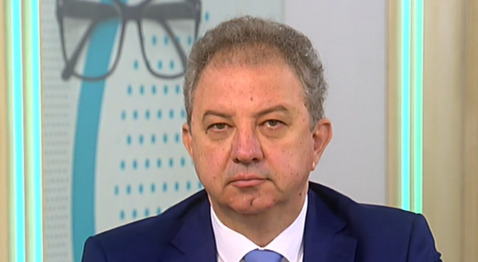 Борис Ячев: Либерализирането на мерките трябва да стане плавно и поетапно