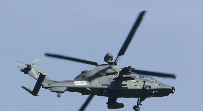 Хеликоптер на НАТО падна в Йонийско море на около 85
