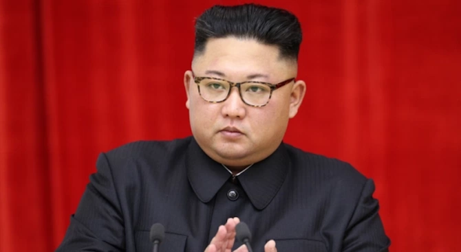 Севернокорейският лидер Ким Чен унКим Чен Ун на хангъл 김정은 на