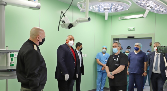 Премиерът Борисов  посети ВМА, планира посещение до Италия