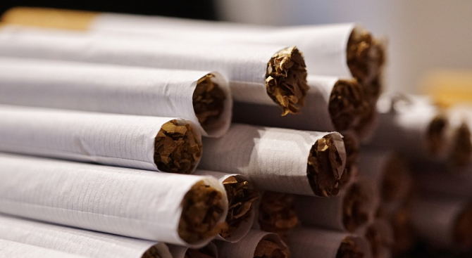 Митничари откриха 1400 къса контрабандни цигари в камион на ГКПП