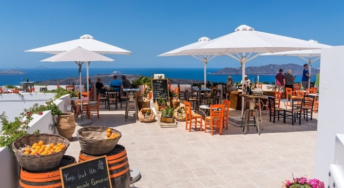Гърция реши окончателно да отвори ресторантите от 1 юни
