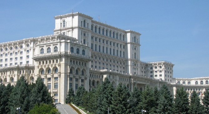 Румънският парламент прие закон за обявяване на състояние на тревога във връзка с новия коронавирус