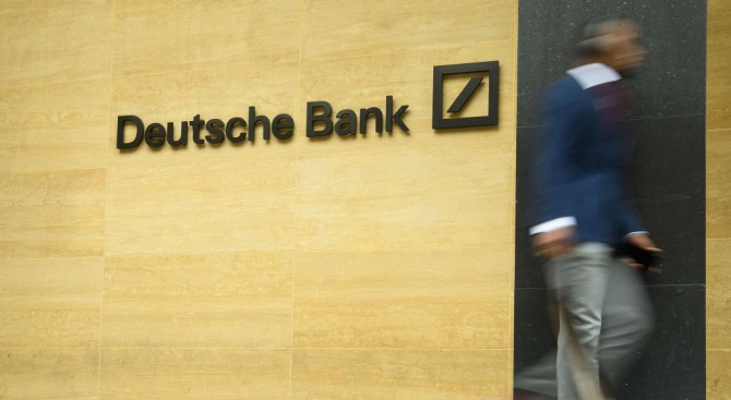 Германската банка Дойче банк Deutsche Bank планира да налее най малко