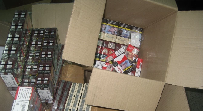 Общо 19 000 къса 950 кутии цигари са задържани при