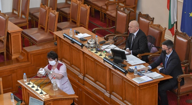 Депутатите обсъждат на редовно заседание предложението на опозицията за създаване