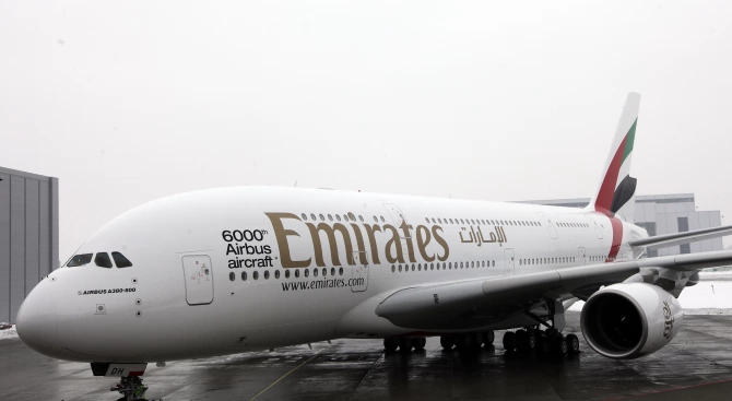 Авиокомпания Емирейтс Emirates Group планира да съкрати около 30 000