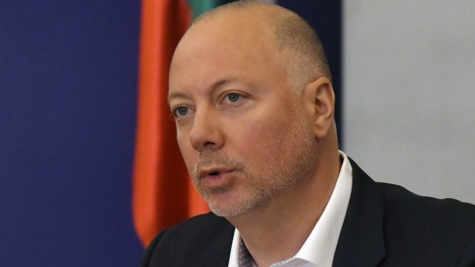 Министър Желязков: Всички мерки, които се взимат, трябва да имат по-дълъг хоризонт