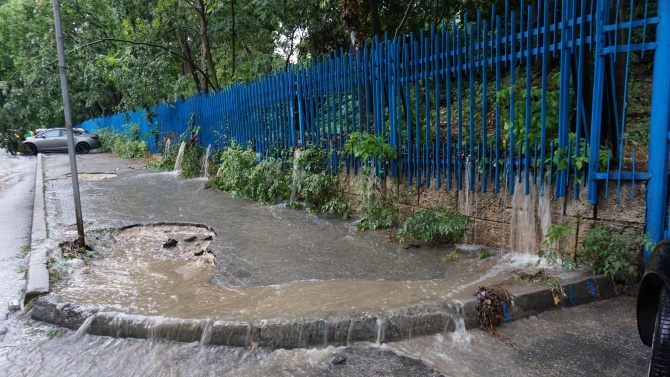 Пороен дъжд наводни мазета в Гоце Делчев