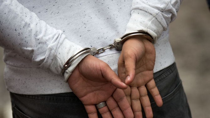 Само за часове пловдивската полиция задържа трима мъже, извършили гавра