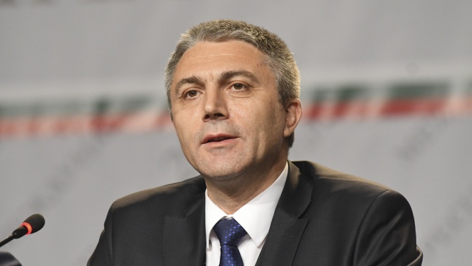 Председателят на ДПС Мустафа Карадайъ Мустафа Карадайъ – български политик