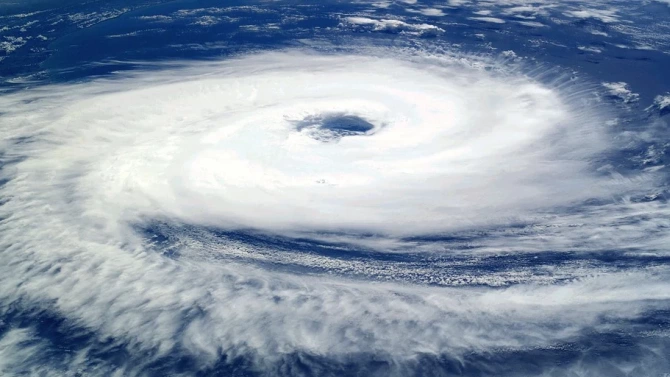 Мощният циклон Амфан наближи бреговете на индийския щат Западна Бенгалия
