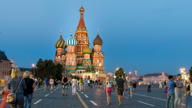 Властите в Москва започват от 1 юни нов етап от