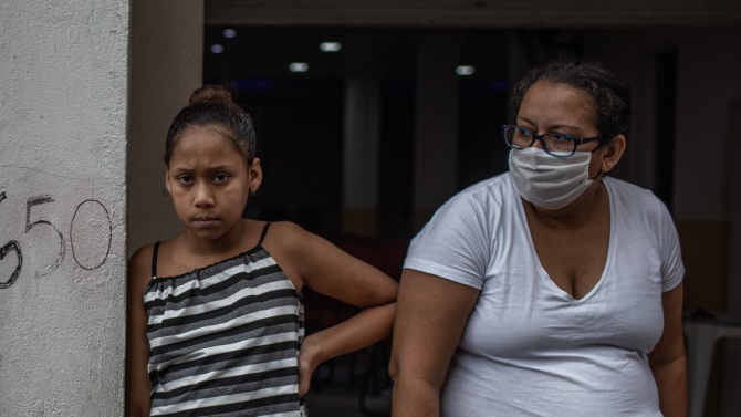 Невъзможната борба с коронавируса в бидонвилите на Латинска Америка