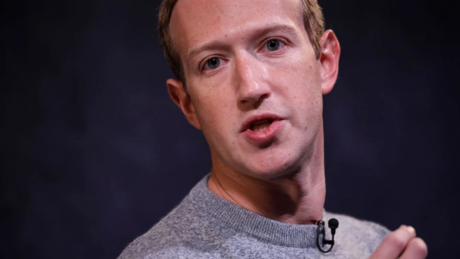Шефът на Фейсбук Марк Зукърбърг заяви че големите социални мрежи