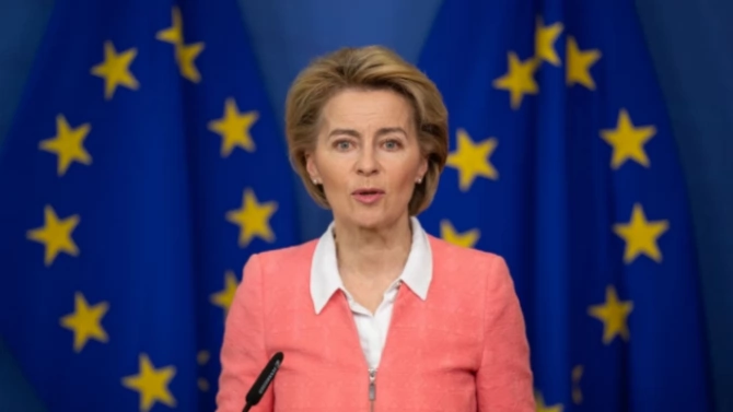 Председателката на Европейската комисия Урсула фон дер Лайен и върховният