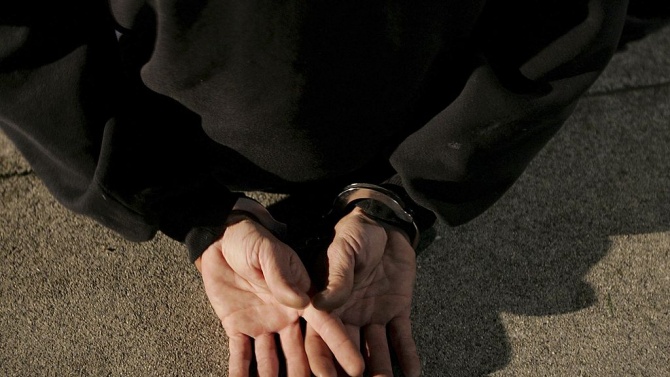 Полицаи арестуваха 21-годишен хасковлия след като получиха сигнал от собственик