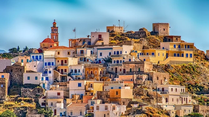 Само 20 от целогодишните хотели отвориха в Гърция но и