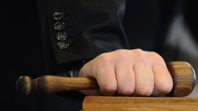Районен съд Хасково одобри днес две споразумения за мъж и