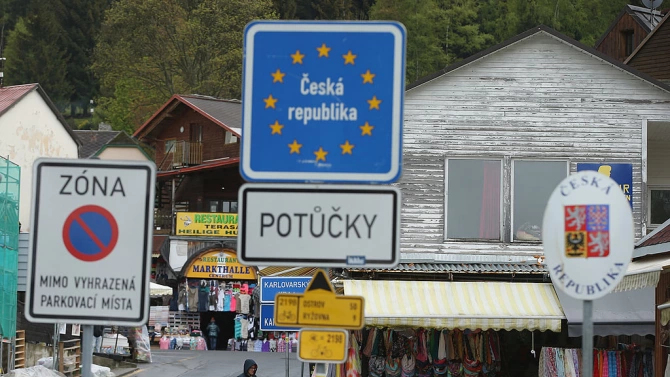 Чехия ще отмени утре ограниченията за пътуване от и до