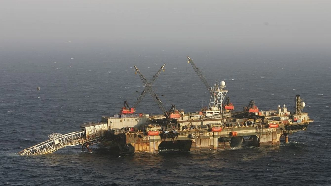Турският сондажен кораб Фатих ще започне проучвания за нефт в