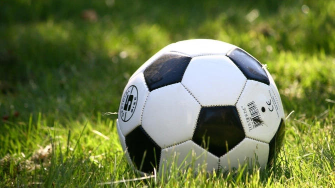 След близо 3 месечно прекъсване днес се подновява българското футболно първенство