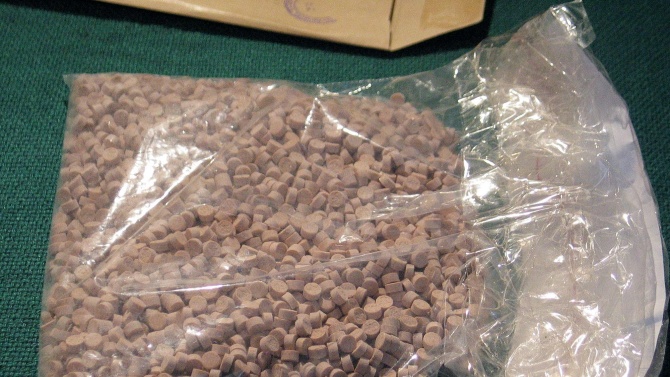 Над половин кг синтетична дрога намериха полицаи при операция в Кърджали