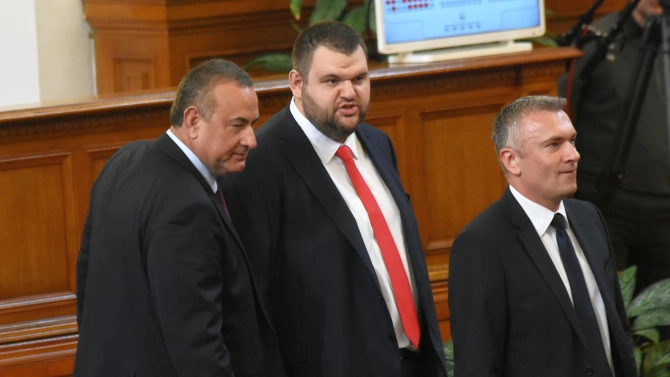 Депутата Делян ПеевскиБизнесменът и депутат вече 4 мандата от гражданската
