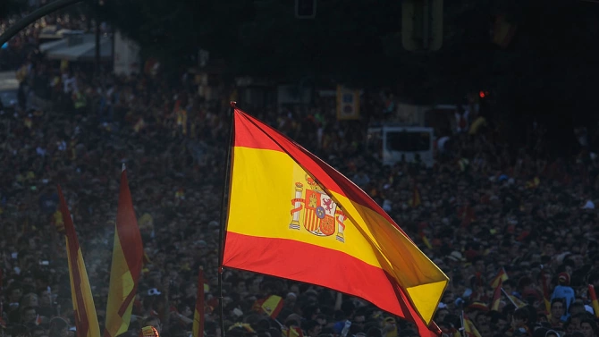 Населението на Кралство Испания се е увеличило с 392 921